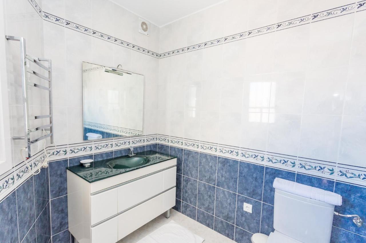 L168 Cabopino Apartment Marbella